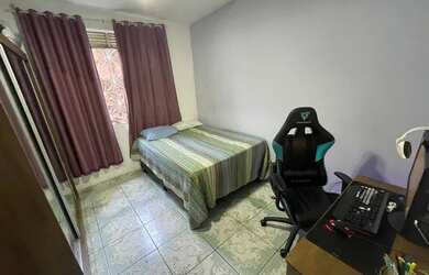 Imagem: A casa possui 2 Dormitórios, 1 Banheiro e está localizado