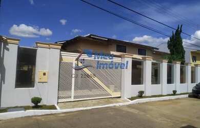 Imagem: A casa em condomínio possui 4 Dormitórios, 5 Banheiros, 5