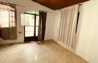 Imagem 16: Casa colonial em condomínio arborizado em ilha de Guaratiba porteira fechada