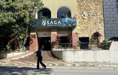 Imagem: O depósito possui 5 Vagas na garagem, 1.334m² de Área e