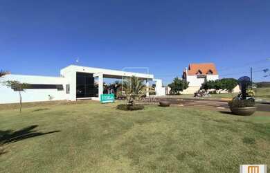 Imagem: O terreno possui 300m² de Área e está localizado em Portal