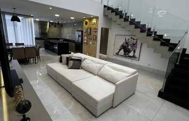 Imagem 3: Casa alto padrão em condomínio fechado com 250 m2 construção, toda...