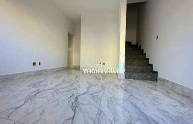 Imagem: A casa possui 2 Dormitórios, 1 Banheiro, 2 Vagas na garagem