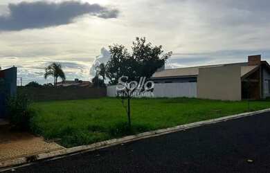 Imagem: O terreno possui 360m² de Área e está localizado em Shopping