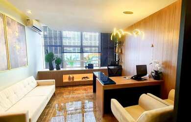 Imagem: O depósito possui 32m² de Área e está localizado em Centro