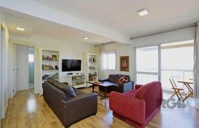 Imagem 7: Vista por do sol Guaiba. Piscina, Churrasqueira, Imóvel mobiliadoeAr-condicionado