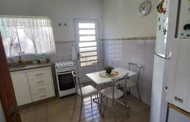 Imagem 8: Casa à venda em Campinas, Vila Marieta, com 5 quartos, com 209.81 m²,...