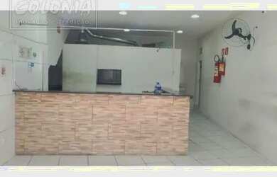 Imagem: O depósito possui 90m² de Área e está localizado em Bangú