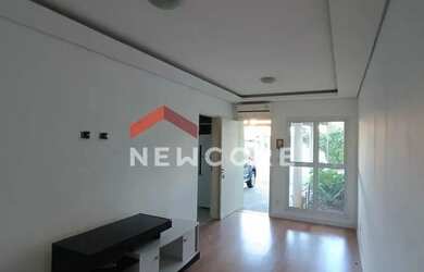 Imagem: A casa em condomínio possui 2 Dormitórios, 1 Banheiro, 2 Vagas