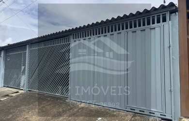 Imagem: A casa possui 3 Dormitórios, 3 Banheiros, 2 Vagas na garagem