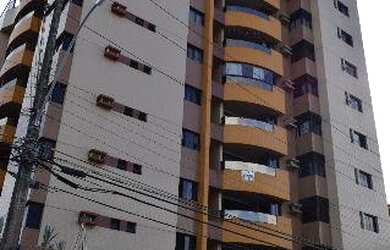 Imagem: O apartamento possui 4 Dormitórios, 4 Vagas na garagem e está