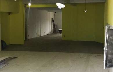 Imagem 1: Ponto pra aluguel. 200m² de Áreae2 Vagas na garagem