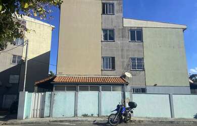 Imagem: O apartamento possui 3 Dormitórios, 1 Banheiro, 1 Vaga na garagem