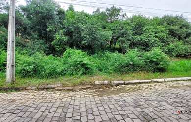 Imagem: O terreno possui 333m² de Área, Imóvel novo e está localizado