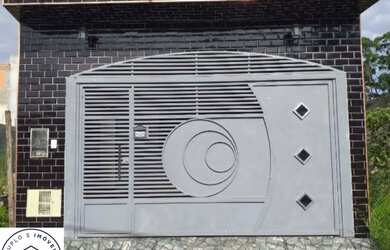 Imagem: A casa possui 2 Dormitórios, 1 Banheiro, 2 Vagas na garagem