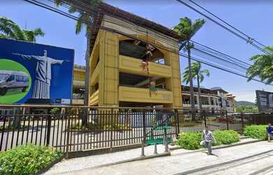 Imagem: O depósito possui 1 Vaga na garagem, 32m² de Área e está