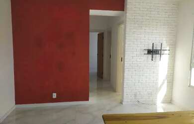 Imagem: O apartamento possui 3 Dormitórios, 1 Banheiro, 1 Vaga na garagem