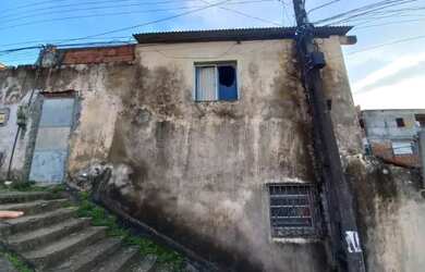 Imagem 1: vendo 3 casas. Varanda, 150.000m² de Área, 1 Vaga na garageme3 Dormitórios