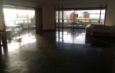 Imagem: O apartamento na cobertura possui 5 Dormitórios, 5 Banheiros