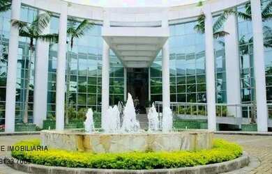 Imagem: O depósito possui 1 Vaga na garagem, 32m² de Área e está