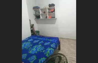 Imagem: A casa possui 2 Dormitórios, 1 Banheiro e está localizado