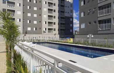 Imagem: O apartamento possui 2 Dormitórios, 1 Banheiro, 1 Vaga na garagem