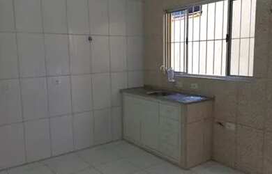 Imagem: A casa possui 1 Dormitório, 1 Banheiro, 46m² de Área e está