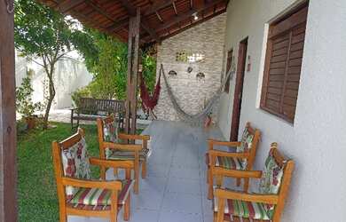 Imagem: A casa em condomínio possui 3 Dormitórios, 3 Banheiros, 2