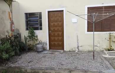 Imagem: A kitnet possui 1 Dormitório, 1 Banheiro, 1 Vaga na garagem