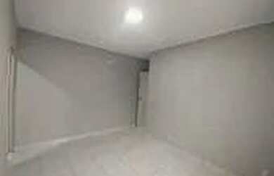 Imagem: A casa possui 3 Dormitórios, 2 Banheiros, 1 Vaga na garagem