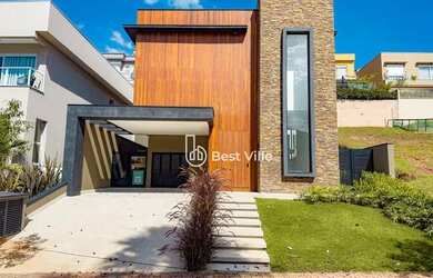 Imagem: A casa em condomínio possui 4 Dormitórios, 5 Banheiros, 4