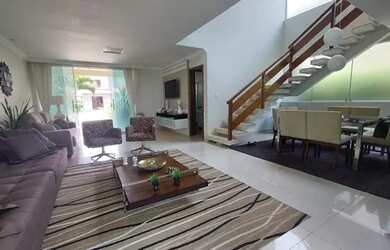 Imagem: A casa em condomínio possui 3 Dormitórios, 4 Banheiros, 4