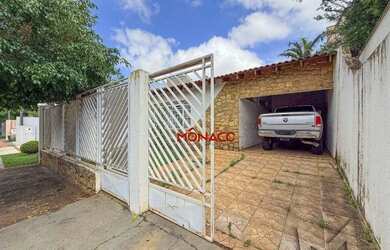 Imagem: A casa em condomínio possui 3 Dormitórios, 2 Banheiros, 160m²