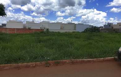 Imagem: O terreno possui 334m² de Área e está localizado em Palmeiras