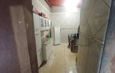 Imagem 7: Casa. Varanda, 15m² de Área, 2 Vagas na garageme2 Dormitórios