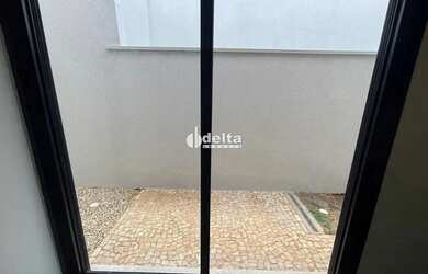 Imagem 10: Casa residencial em condomínio com 3 quartos sendo 1 suíte disponível...