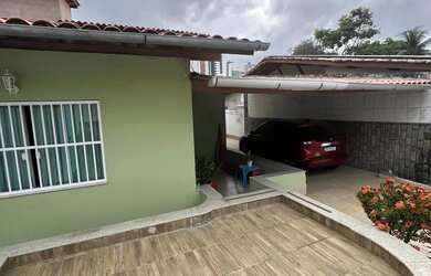 Imagem: A casa em condomínio possui 4 Dormitórios, 4 Banheiros, 2