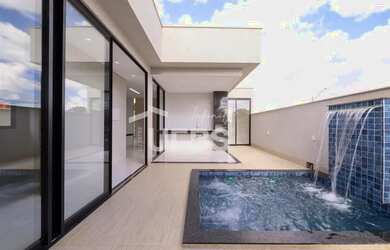 Imagem 3: Casa térrea no Condomínio Parqueville Jacarandá Aparecida de Goiânia...