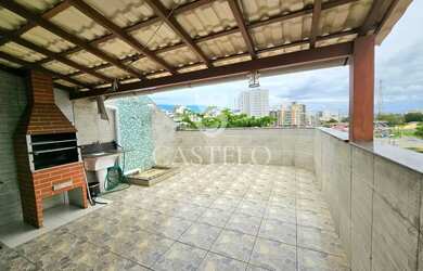 Imagem: O apartamento possui 3 Dormitórios, 1 Banheiro, 2 Vagas na