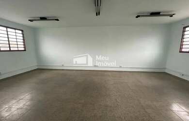 Imagem: O depósito possui 470m² de Área e está localizado em Jardim