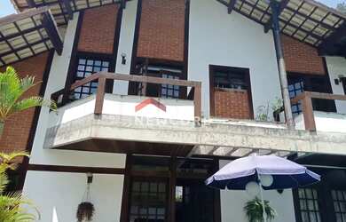 Imagem: A casa em condomínio possui 4 Dormitórios, 4 Banheiros, 5