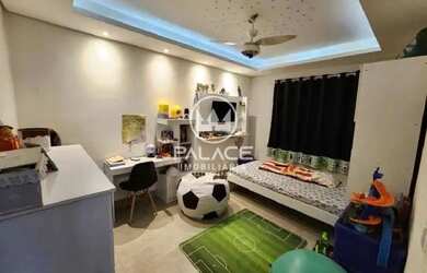 Imagem: A casa possui 4 Dormitórios, 3 Banheiros, 5 Vagas na garagem