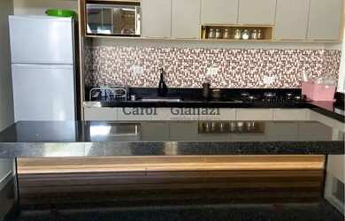 Imagem: A casa possui 2 Dormitórios, 1 Banheiro, 2 Vagas na garagem