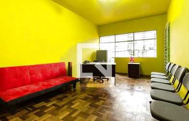 Imagem: O apartamento possui 2 Dormitórios, 1 Banheiro, 80m² de Área