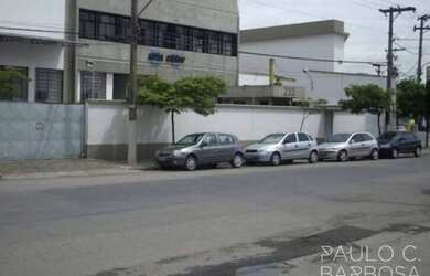 Imagem: O depósito possui 5 Vagas na garagem, 6.500m² de Área e