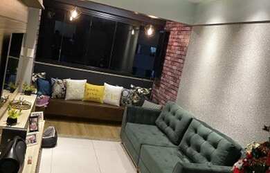 Imagem: O apartamento possui 3 Dormitórios, 1 Banheiro, 1 Vaga na garagem