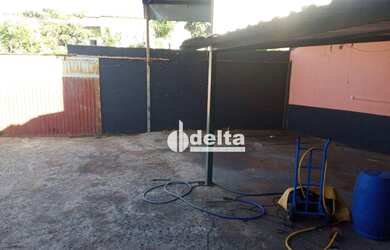 Imagem 11: Galpão para alugar, 100 m² por R$ 2.000,00/mês - Chácaras Tubalina...