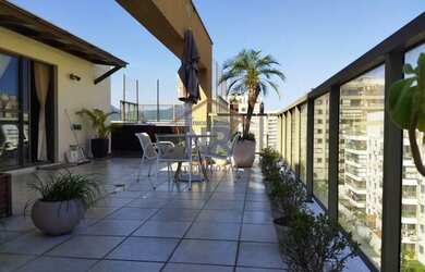 Imagem: O apartamento na cobertura possui 3 Dormitórios, 3 Banheiros