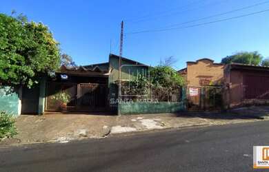 Imagem: O depósito possui 2 Vagas na garagem, 160m² de Área e está