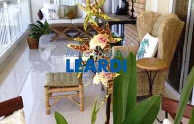 Imagem: O apartamento possui 4 Dormitórios, 5 Banheiros, 4 Vagas na